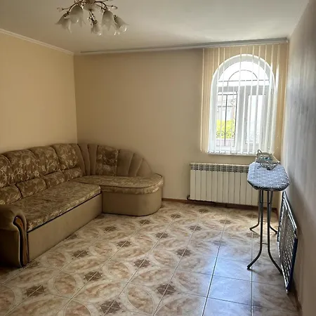 Домик С Бассейном Возле Молодой Гвардии Apartment Odesa