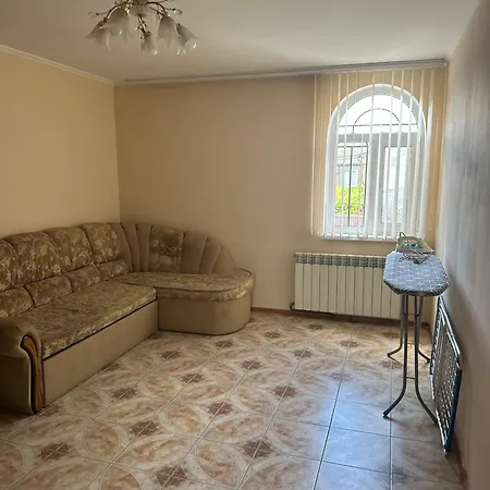 Домик С Бассейном Возле Молодой Гвардии Apartment Odesa